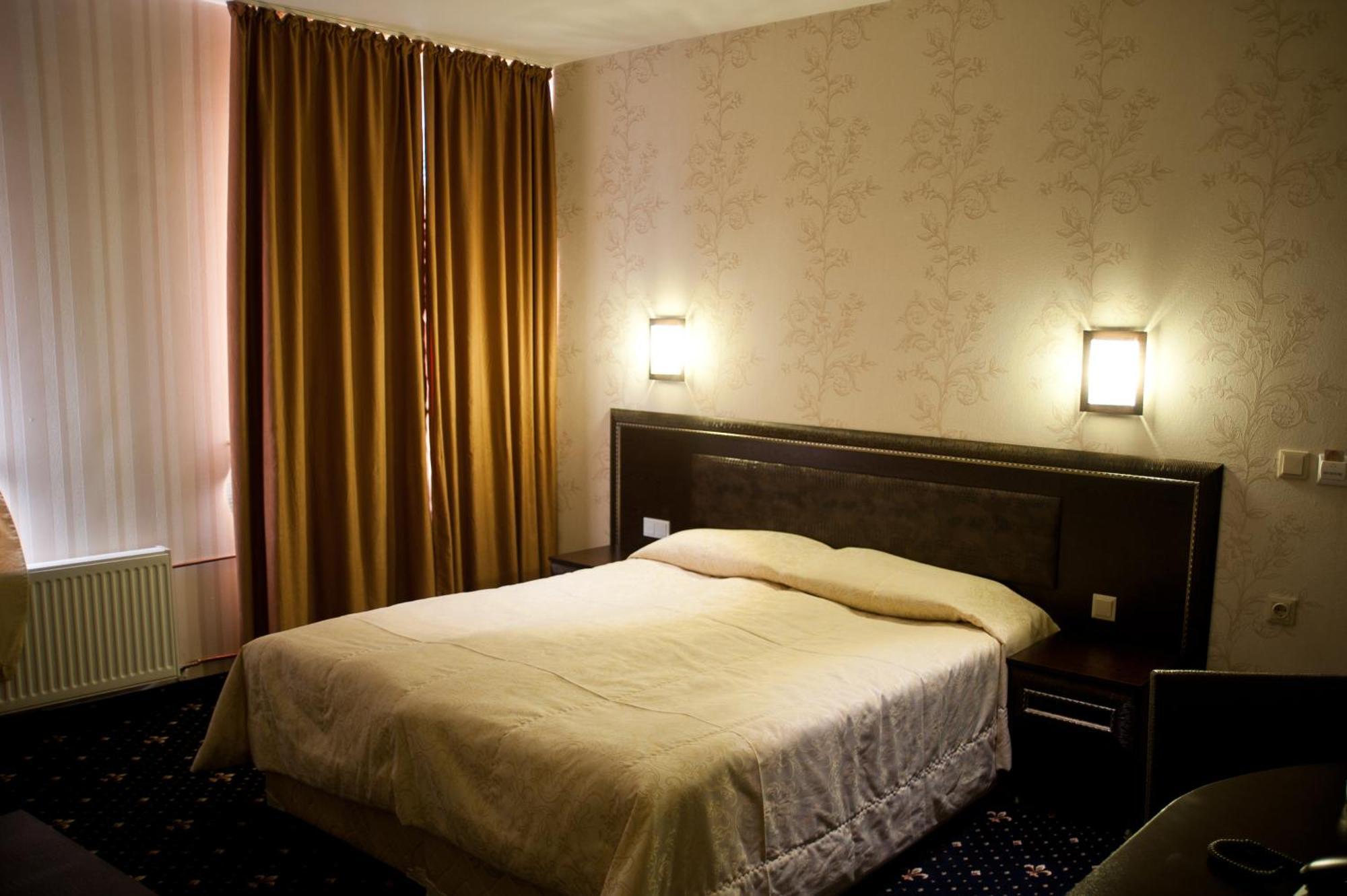 Hotel Victoria Panagjurište Exteriér fotografie
